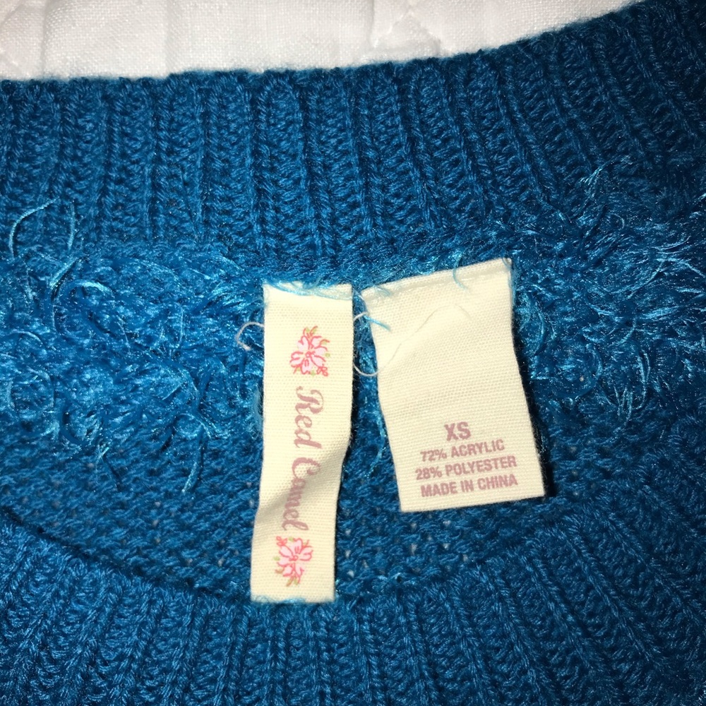 Women’s fuzzy sweater - Picture 3 of 9